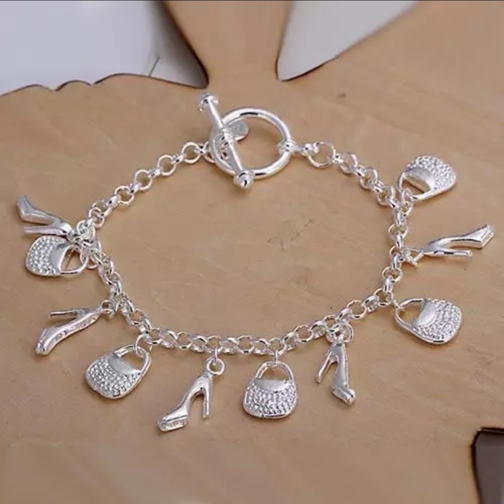 🥂✅NWOT Sterling silver Pendate bracelet